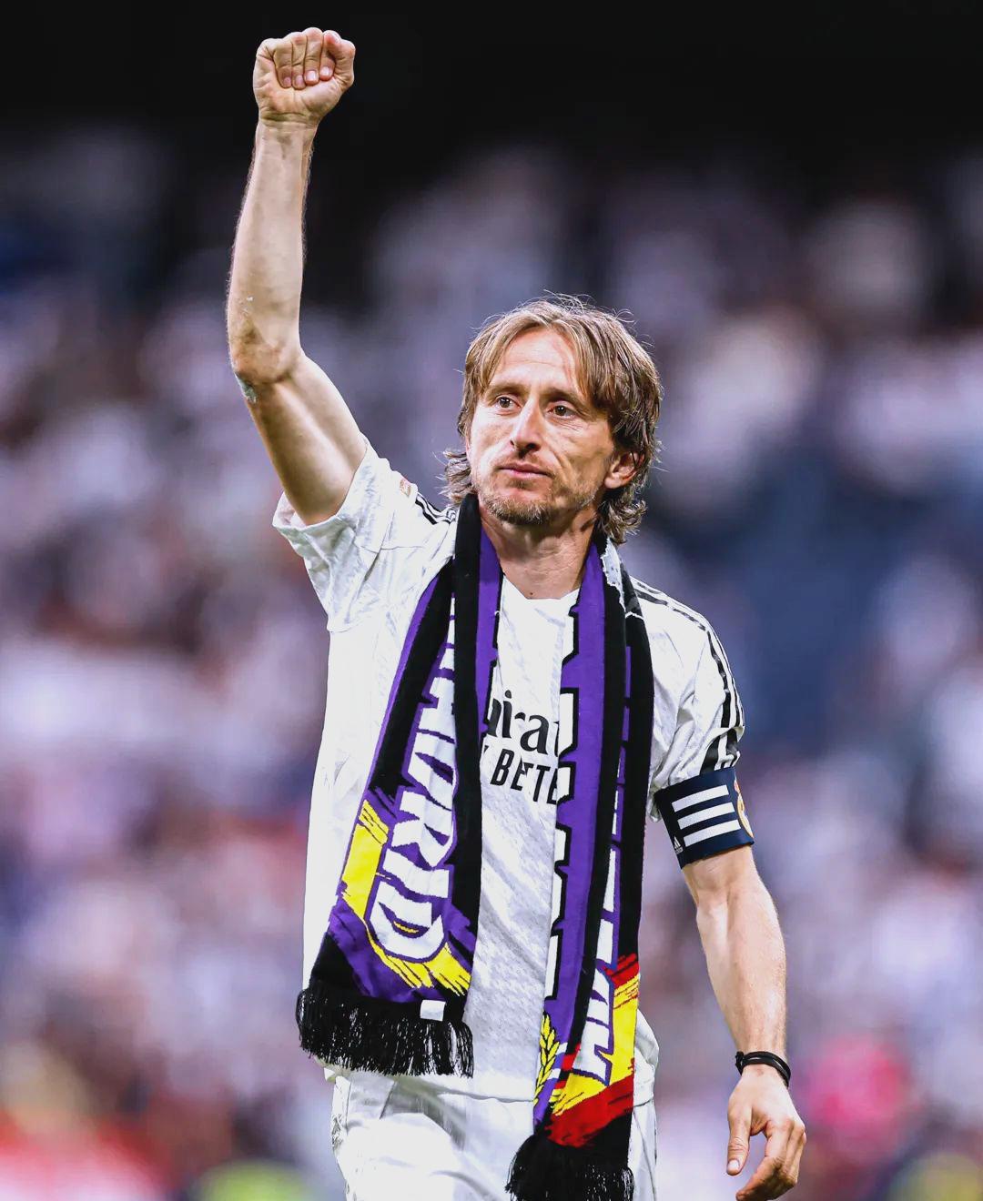 CBA球员最佳阵容提名：前三竞争激烈,